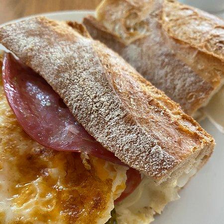 Émoi Patiserie Und Café